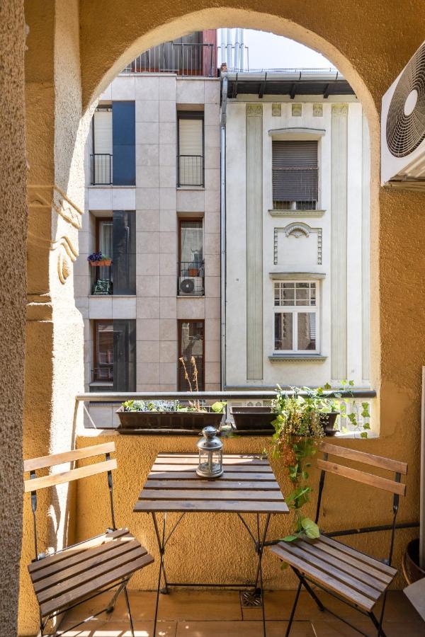 K10 - Kazinczy Street Heritage Suite - Best Location By Bqa Budapest Exteriör bild